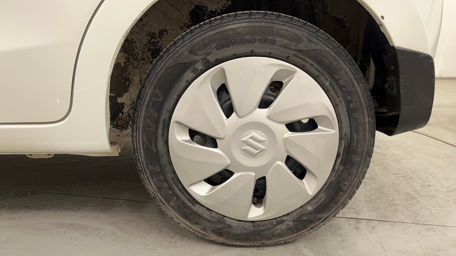 Used 2017 Maruti Suzuki Celerio ZXi Petrol Manual tyres LEFT REAR TYRE RIM VIEW
