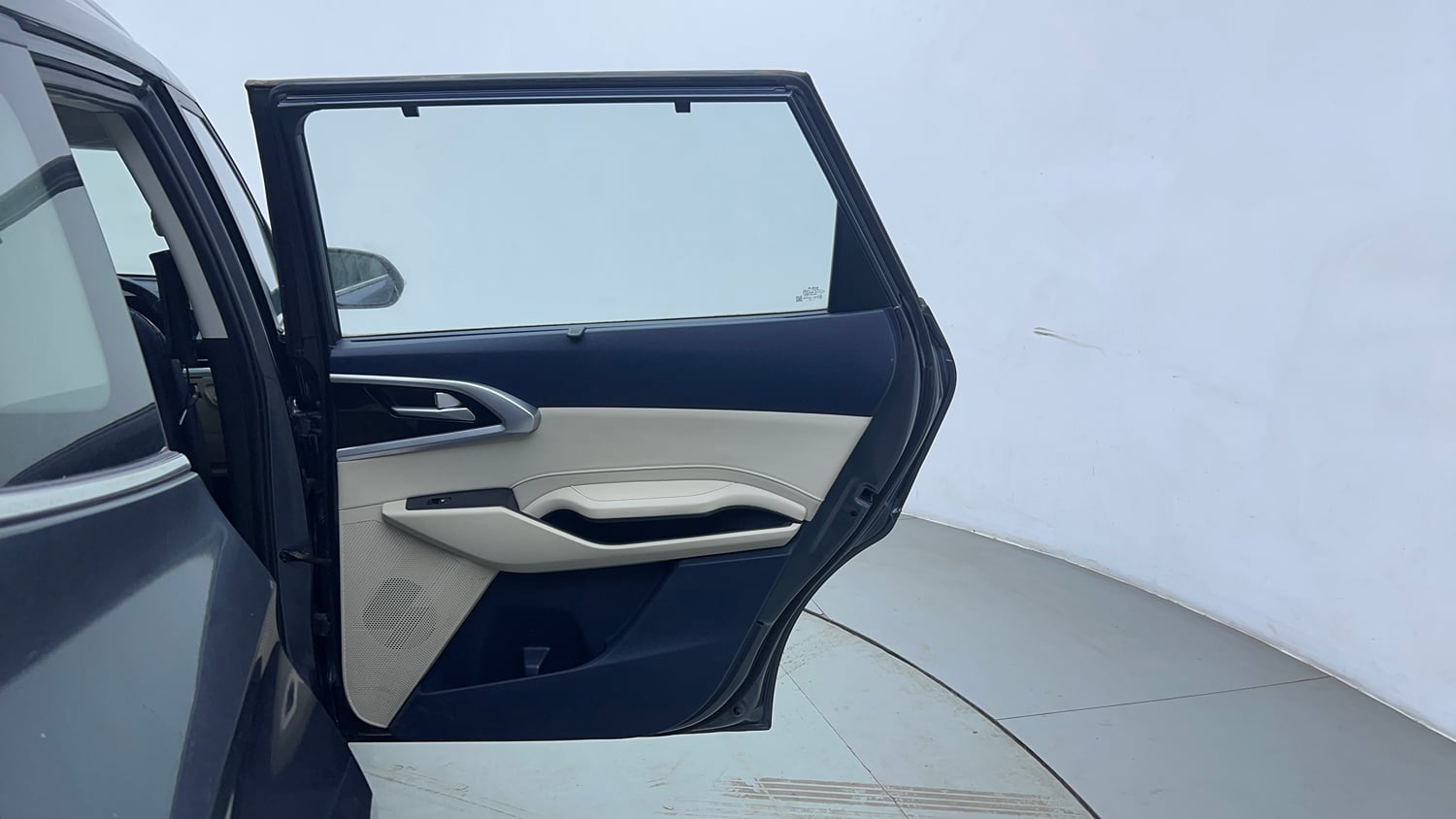 Used 2022 Kia Carens Luxury 1.4 Petrol 7 STR Petrol Manual interior RIGHT REAR DOOR OPEN VIEW