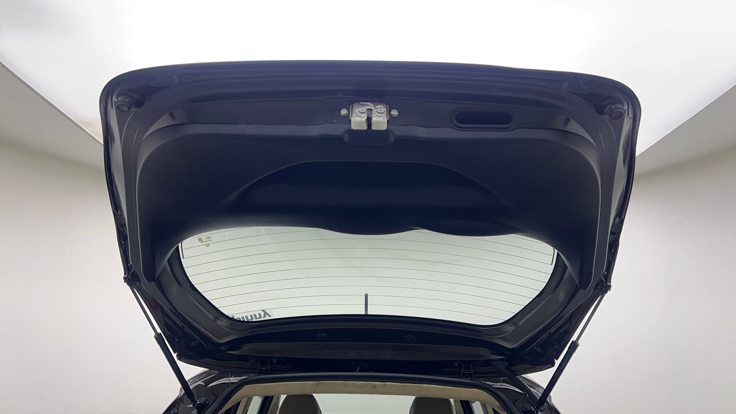 Used 2022 Honda Jazz ZX CVT Petrol Automatic interior DICKY DOOR OPEN VIEW