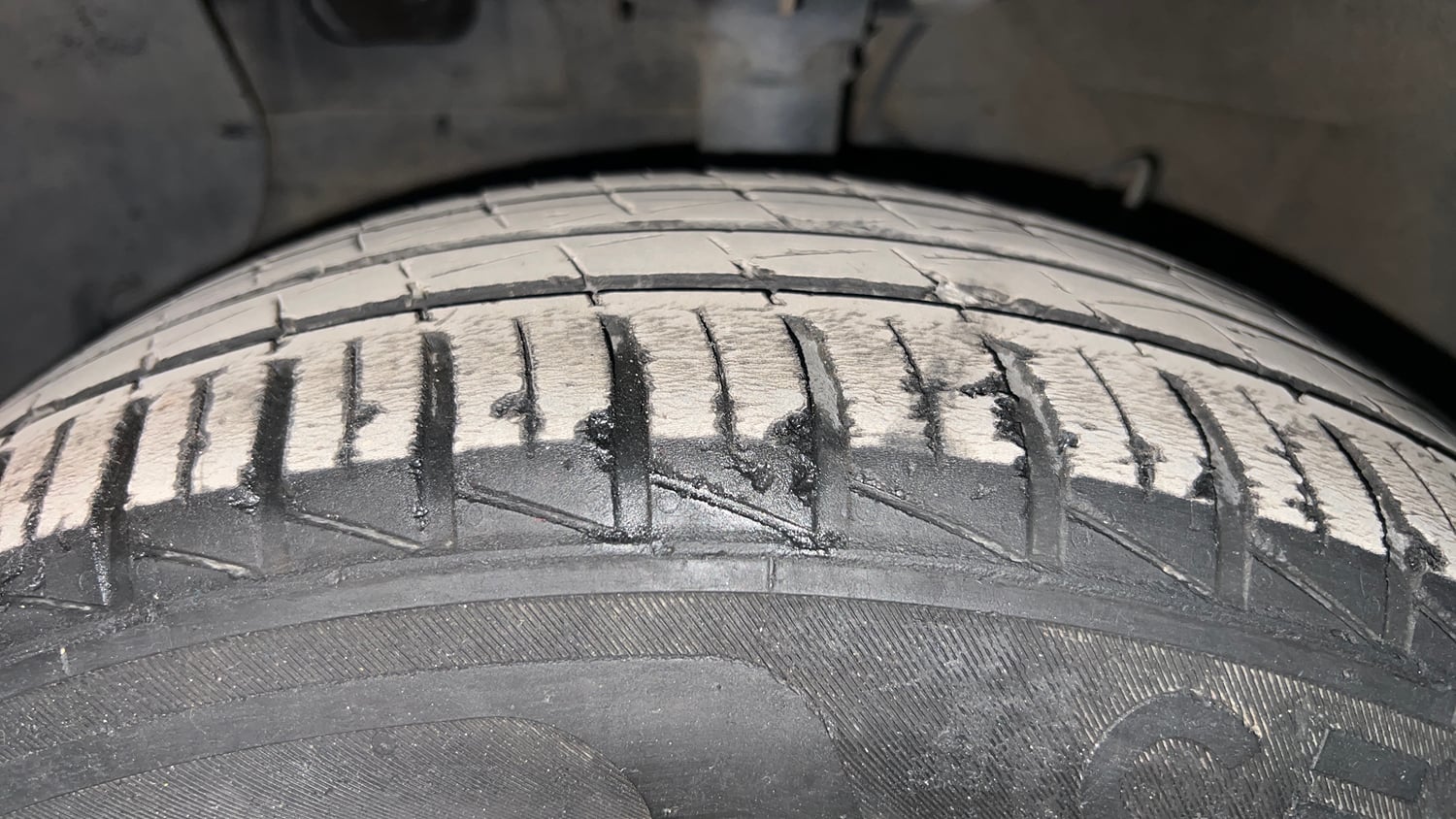 Used 2023 Hyundai Grand i10 Nios Sportz 1.2 Kappa VTVT Petrol Manual tyres LEFT FRONT TYRE TREAD VIEW