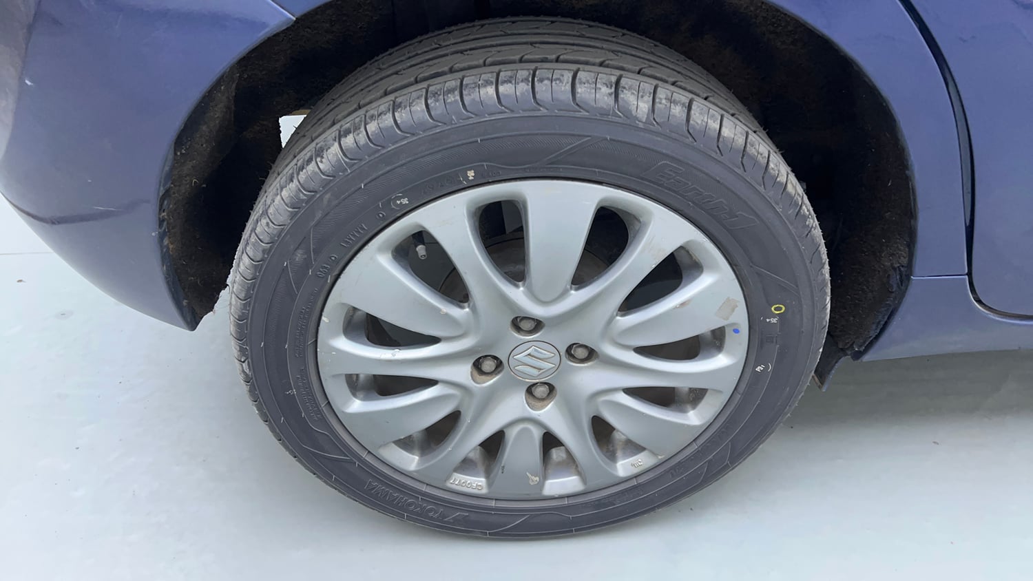 Used 2018 Maruti Suzuki Baleno Alpha 1.2 Petrol Manual tyres RIGHT REAR TYRE RIM VIEW