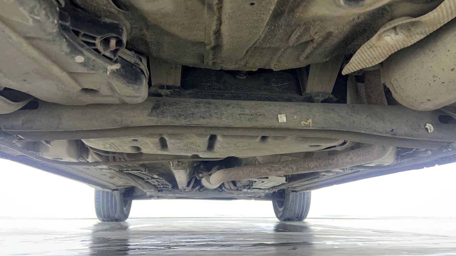 Used 2024 Kia Sonet HTX Plus 1.5 Diesel MT Diesel Manual extra REAR UNDERBODY VIEW (TAKEN FROM REAR)
