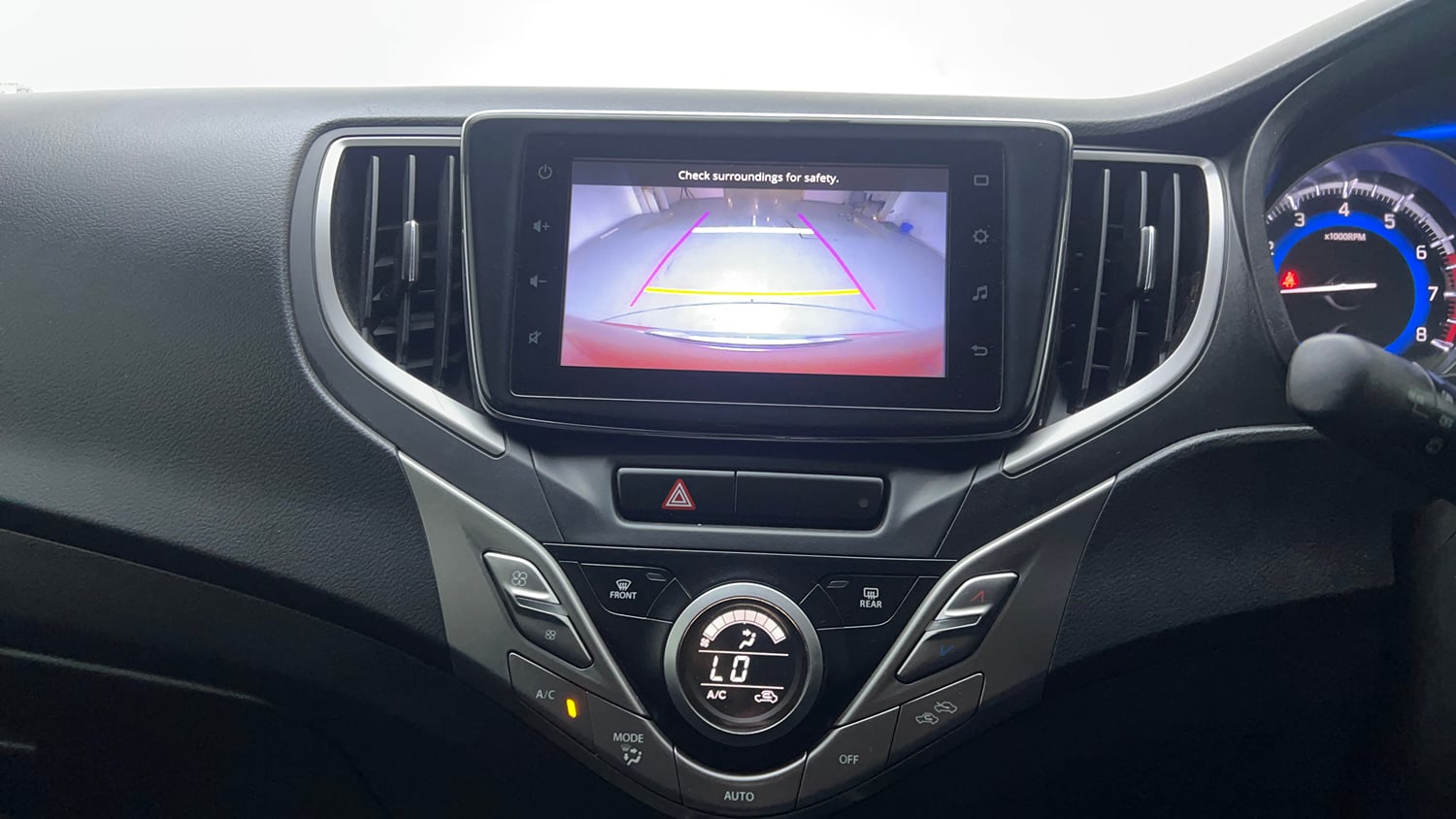 Used 2019 Toyota Glanza V CVT Petrol Automatic top_features Rear camera