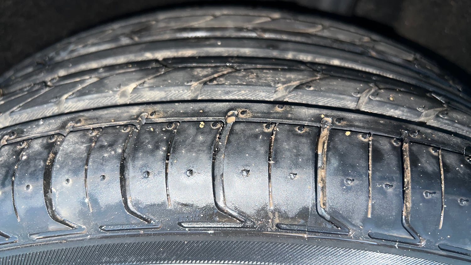 Used 2018 Maruti Suzuki Baleno Alpha 1.2 Petrol Manual tyres LEFT REAR TYRE TREAD VIEW