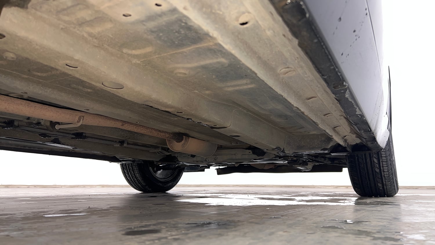 Used 2022 Tata Altroz XZ Plus Petrol Dark Edition Petrol Manual extra REAR RIGHT UNDERBODY VIEW