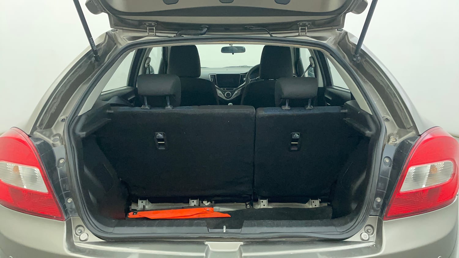 Used 2019 Maruti Suzuki Baleno Delta Petrol Manual interior DICKY INSIDE VIEW