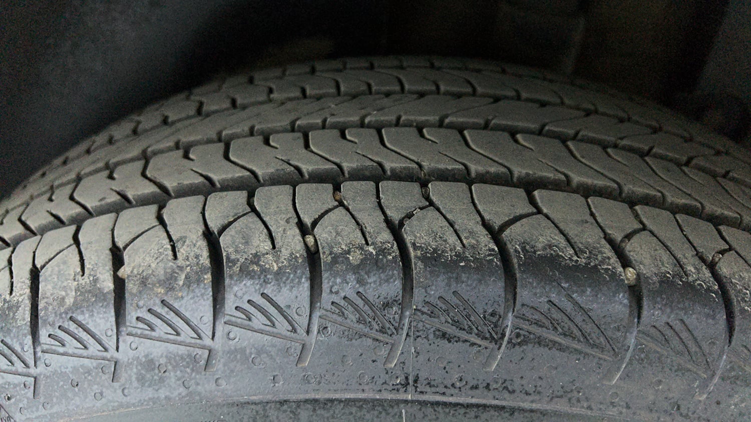 Used 2020 kia Seltos HTX IVT 1.5 Petrol Automatic tyres LEFT REAR TYRE TREAD VIEW