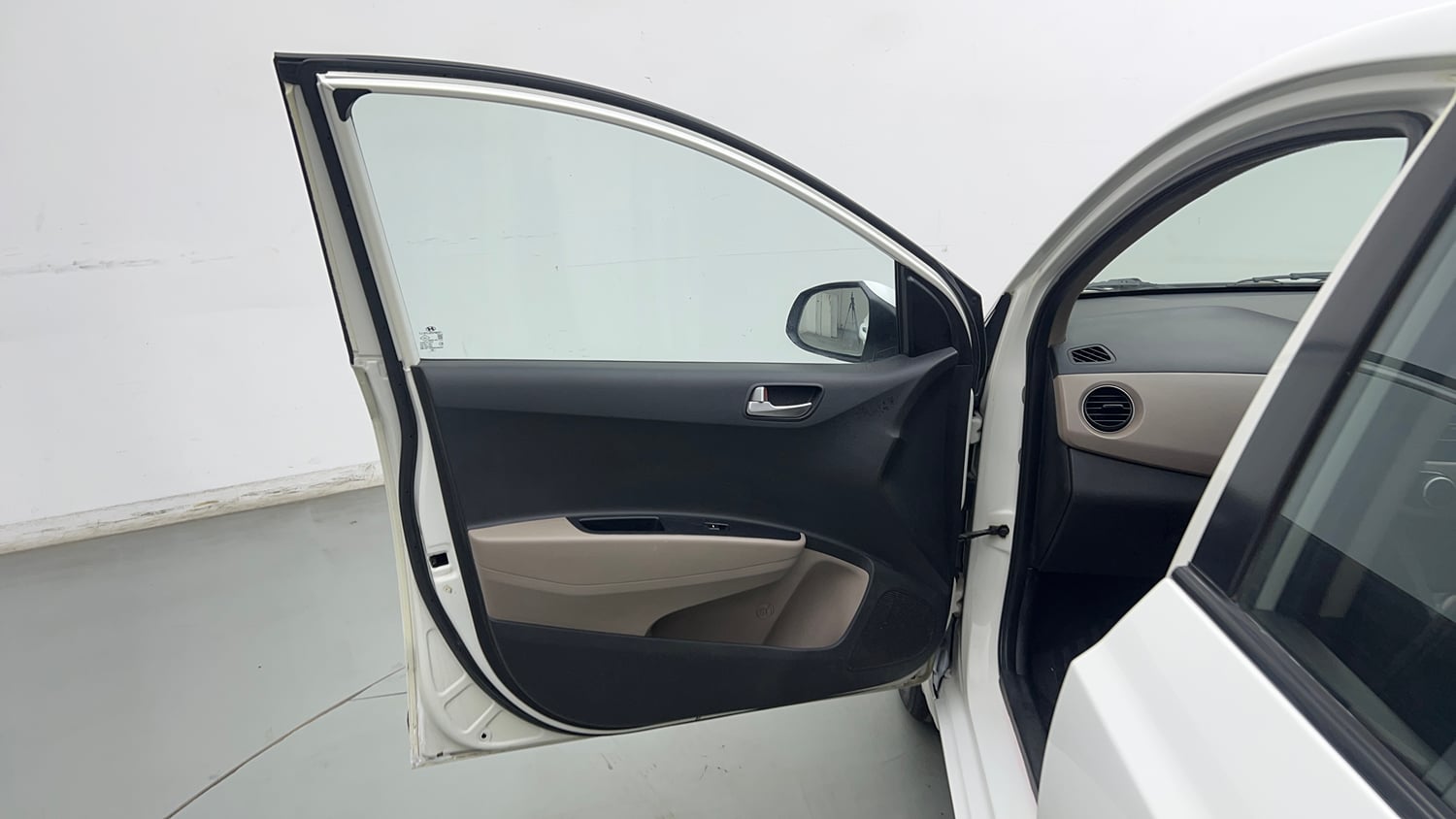 Used 2016 Hyundai Xcent S 1.2 Petrol Manual interior LEFT FRONT DOOR OPEN VIEW