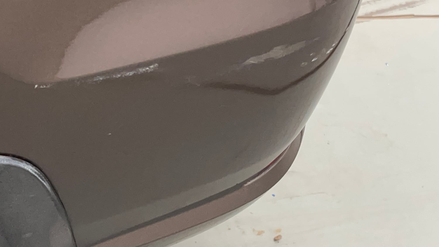 Used 2018 Volkswagen Ameo Highline1.2L Plus (P) 16 Alloy Petrol Manual dents MINOR SCRATCH
