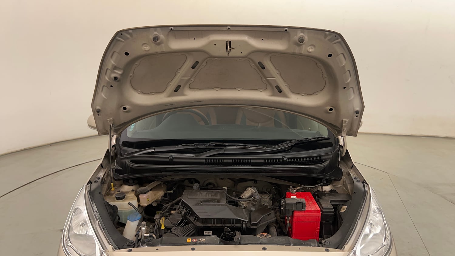 Used 2019 Hyundai Santro Sportz Petrol Manual engine ENGINE & BONNET OPEN FRONT VIEW