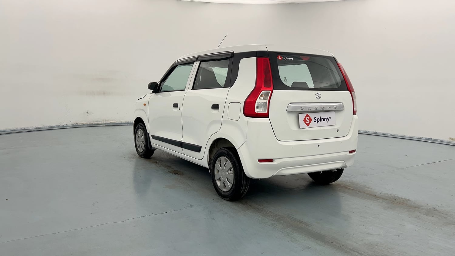 Used 2024 Maruti Suzuki Wagon R LXI 1.0 Petrol Manual exterior LEFT REAR CORNER VIEW