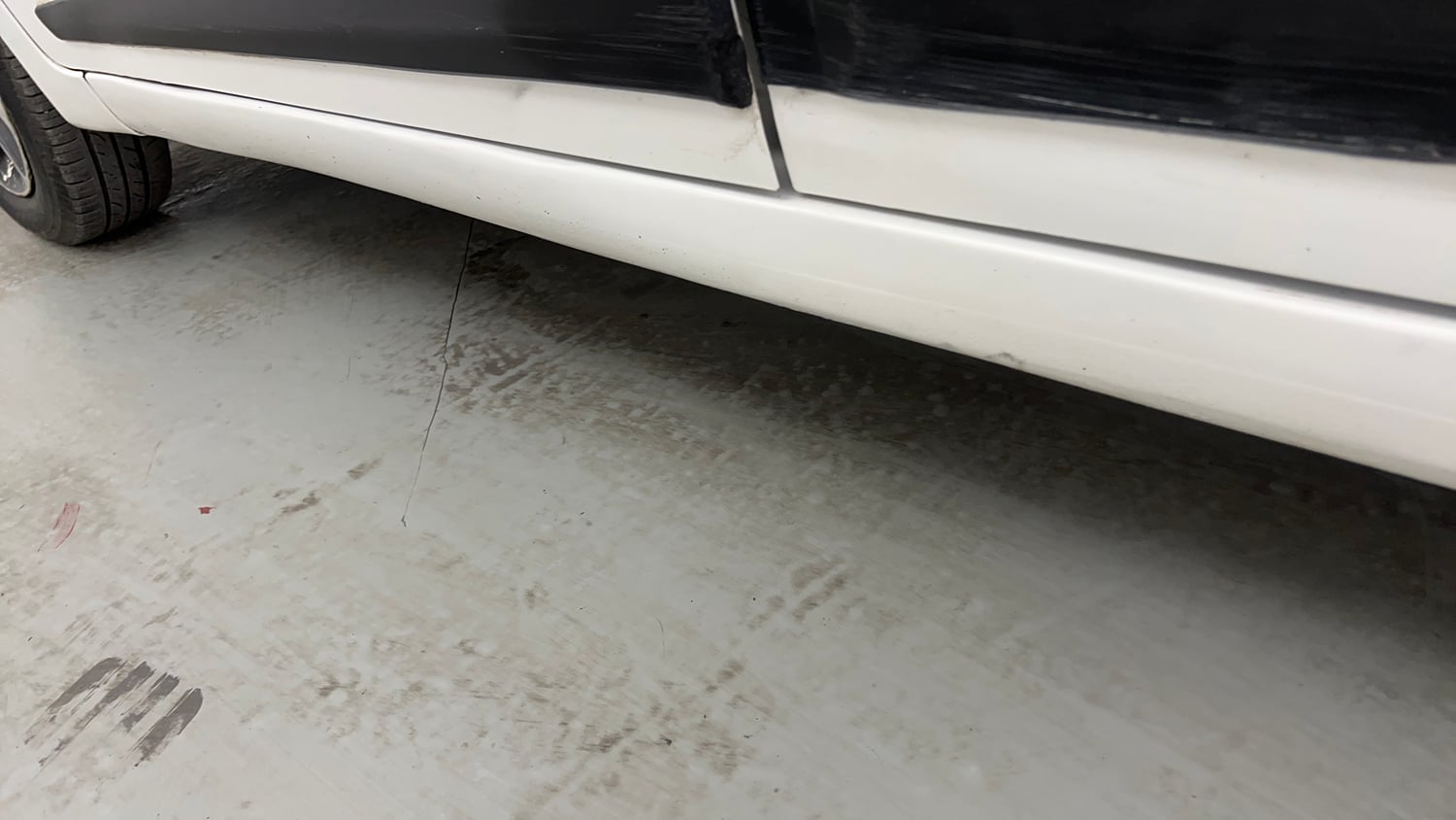 Used 2018 Hyundai Grand i10 Sportz (O) AT 1.2 Kappa VTVT Petrol Automatic dents MINOR DENT