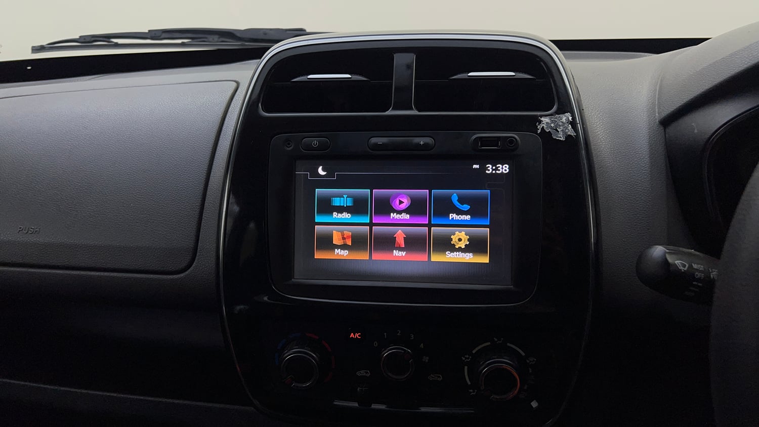 Used 2017 Renault Kwid 1.0 RXL AMT Petrol Automatic top_features Integrated (in-dash) music system