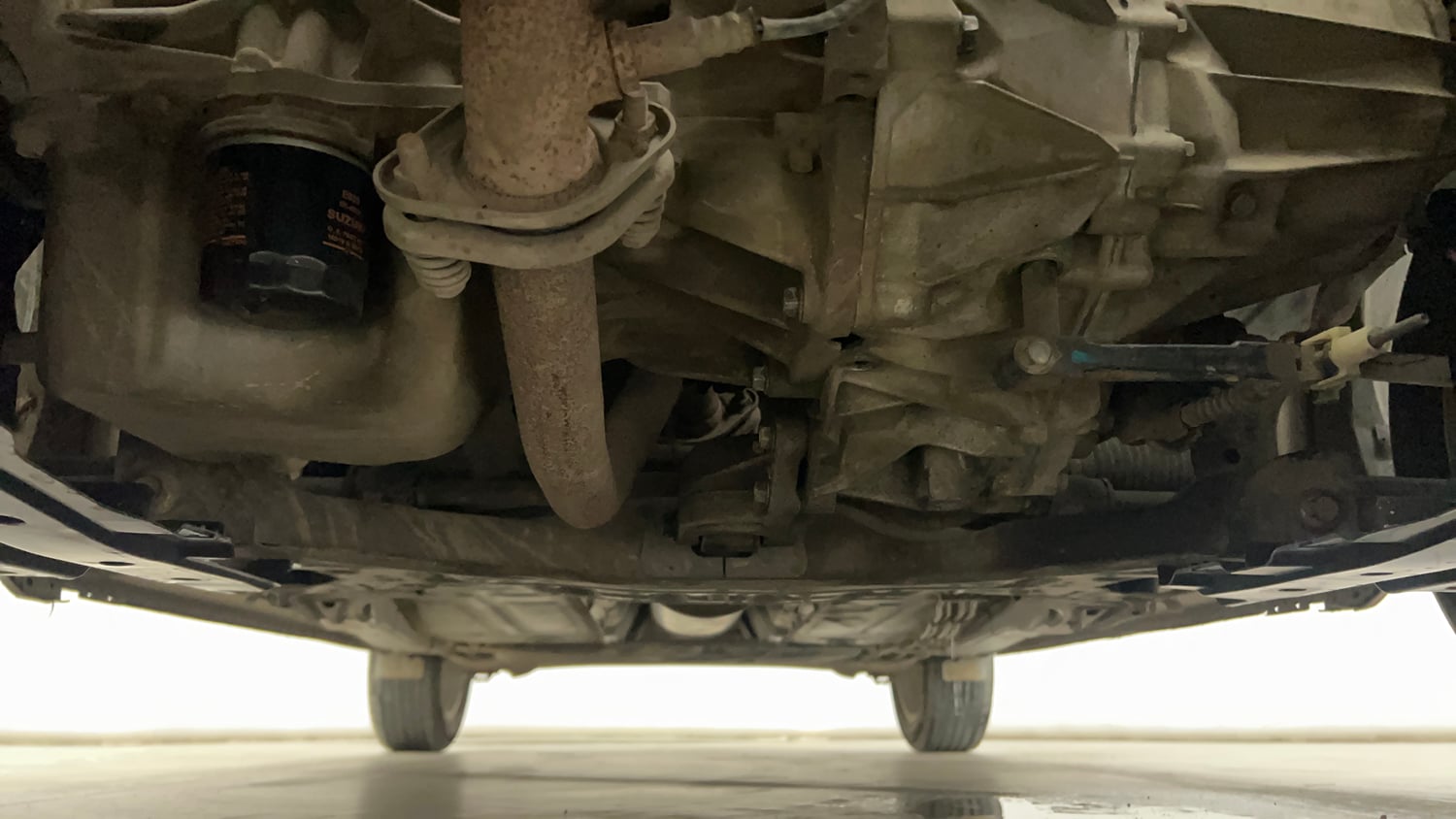 Used 2020 Maruti Suzuki Baleno Alpha Petrol Manual extra FRONT LEFT UNDERBODY VIEW