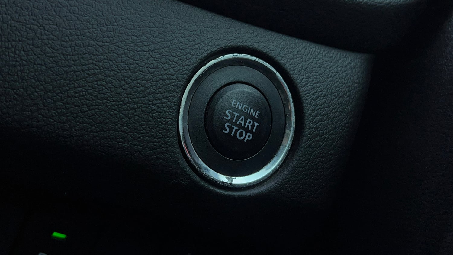 Used 2016 Maruti Suzuki Baleno Alpha 1.2 Petrol Manual top_features Keyless start