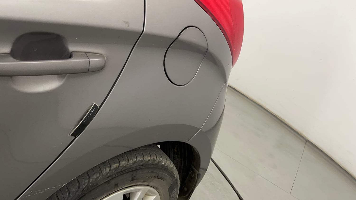Used 2013 Hyundai i20 Magna 1.2 Petrol Manual dents MINOR DENT