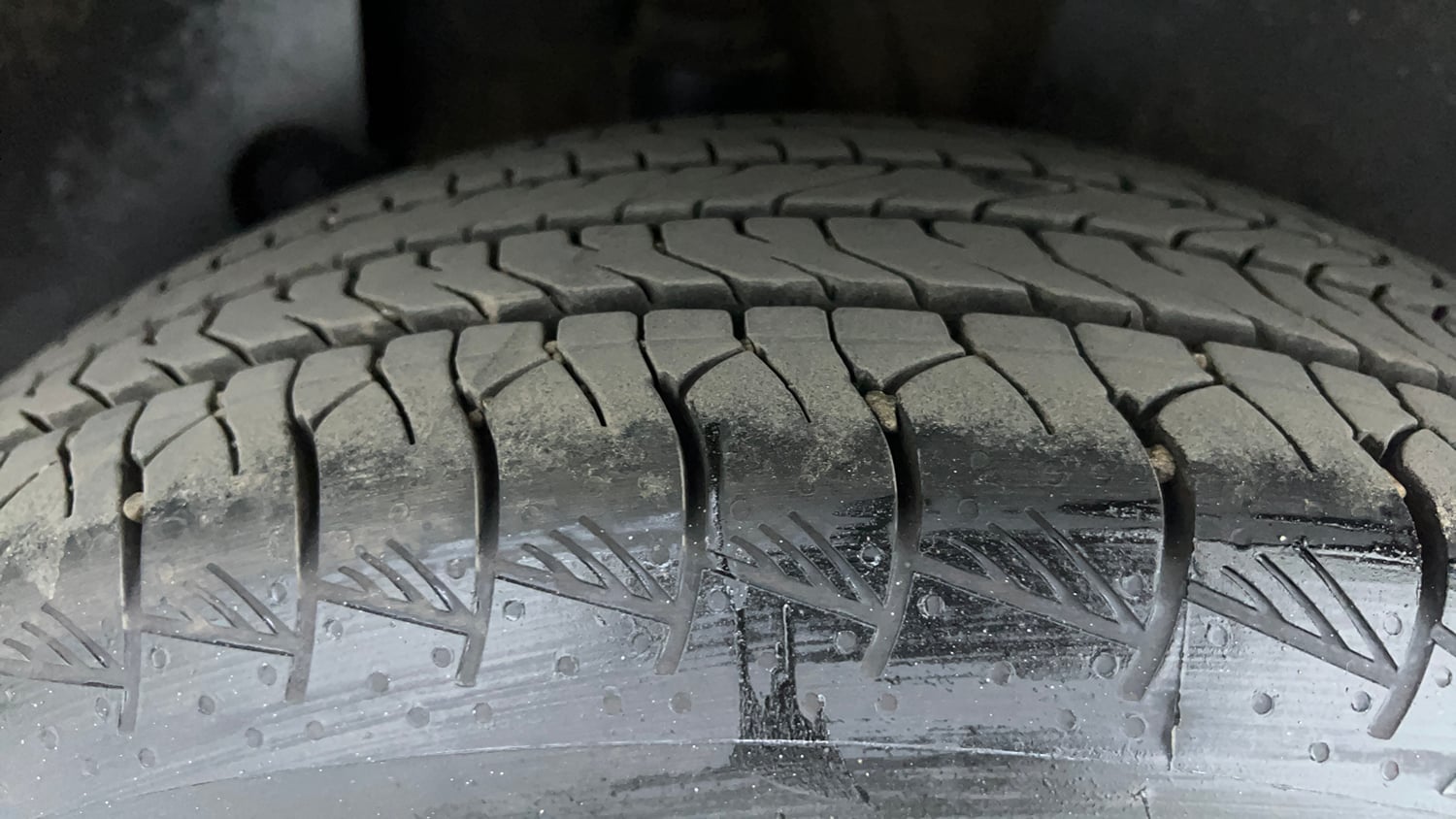 Used 2020 kia Seltos HTX IVT 1.5 Petrol Automatic tyres RIGHT REAR TYRE TREAD VIEW