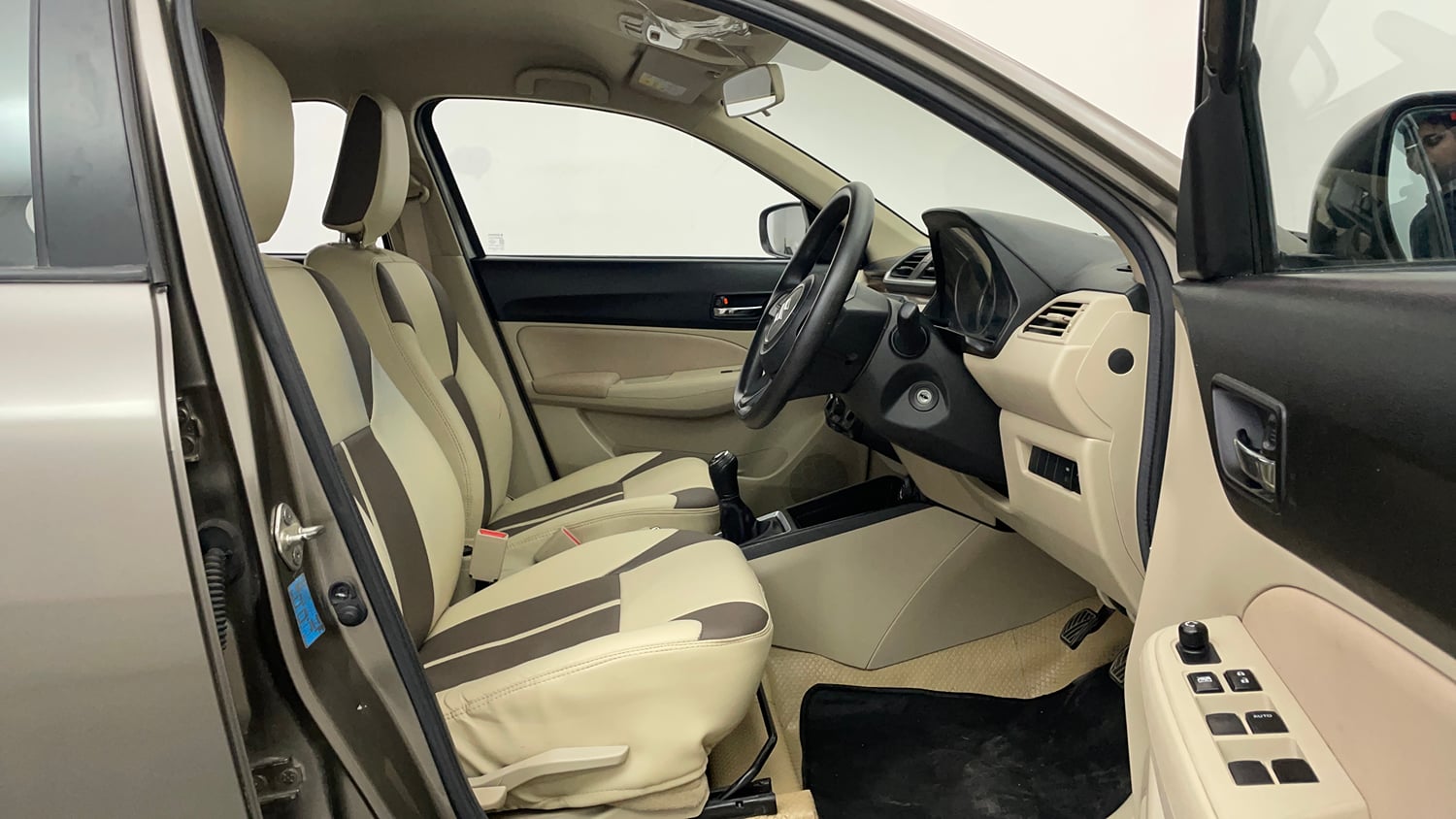 Used 2019 Maruti Suzuki Dzire VXi Petrol Manual interior RIGHT SIDE FRONT DOOR CABIN VIEW
