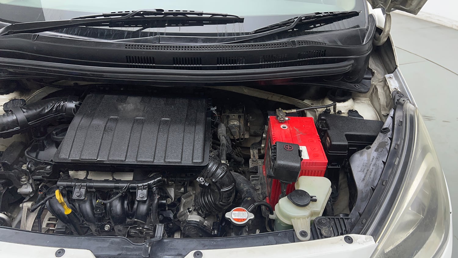 Used 2016 Hyundai Xcent S 1.2 Petrol Manual engine ENGINE LEFT SIDE VIEW