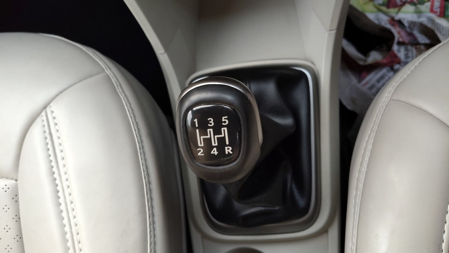 Used 2025 Tata Tigor XZ Plus LUX Petrol Manual interior GEAR  KNOB VIEW