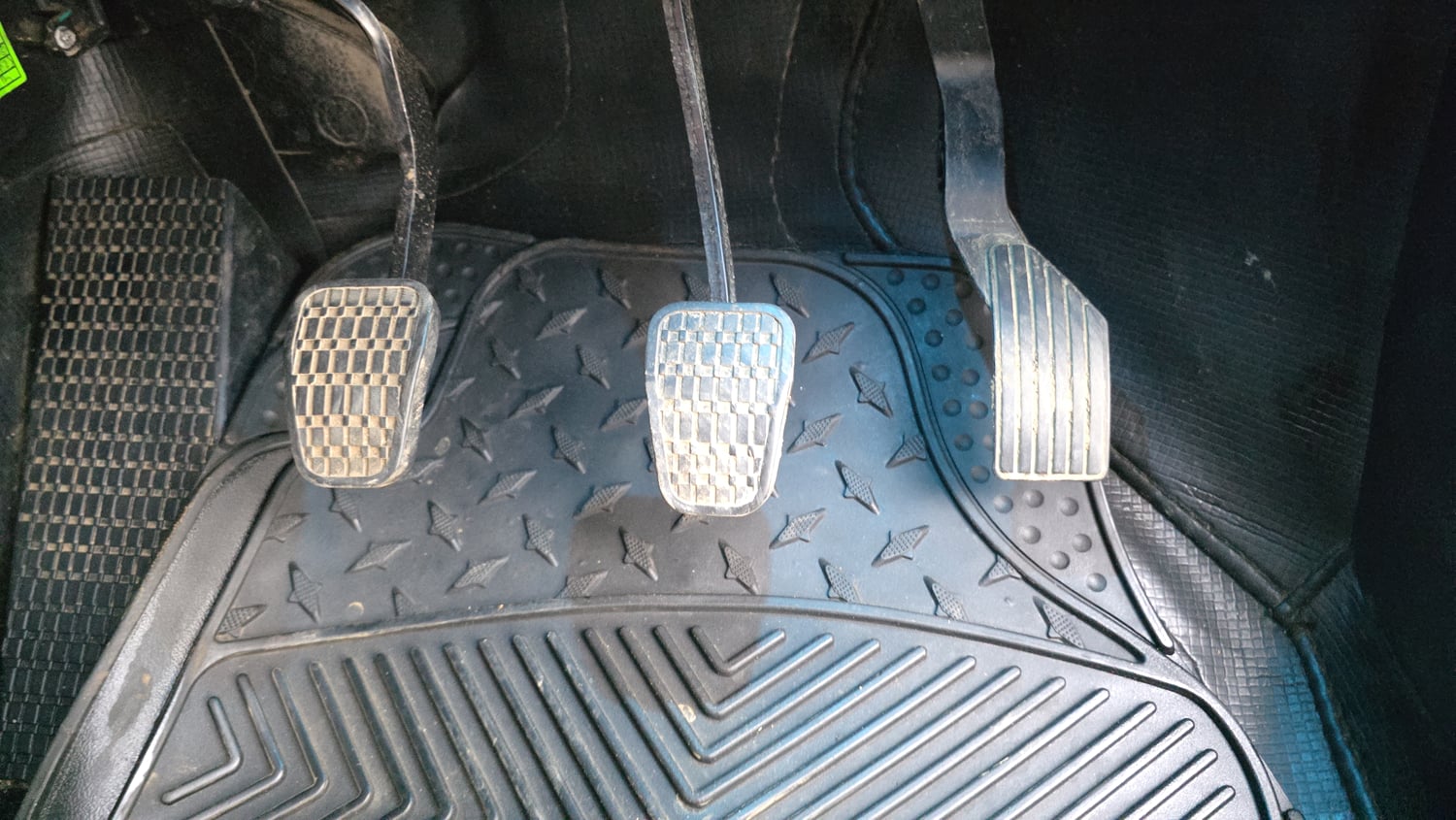 Used 2023 Tata Altroz XZ Diesel Diesel Manual interior PEDALS VIEW