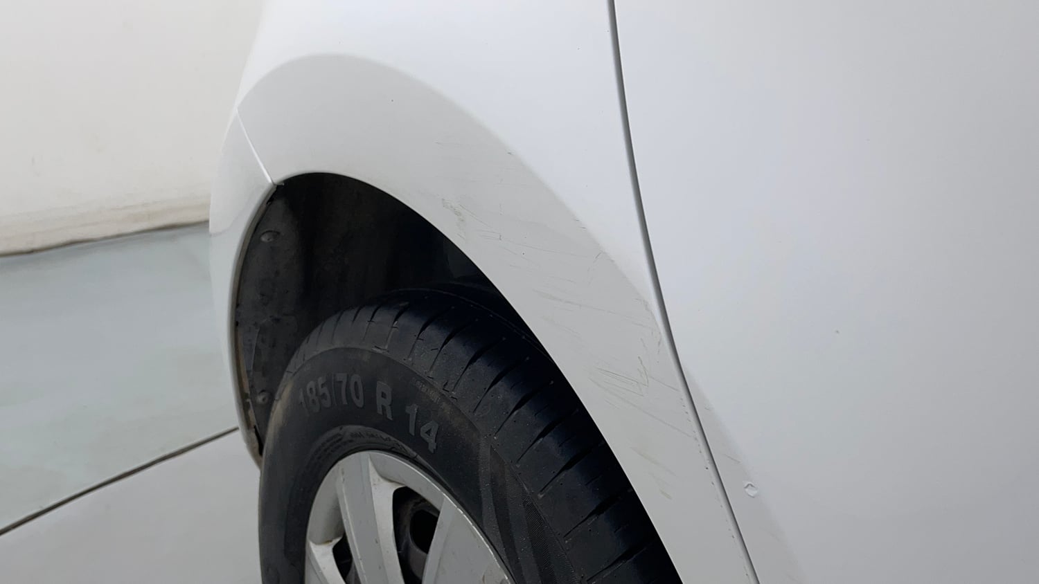 Used 2015 Volkswagen Polo Trendline 1.2L (P) Petrol Manual dents MINOR DENT