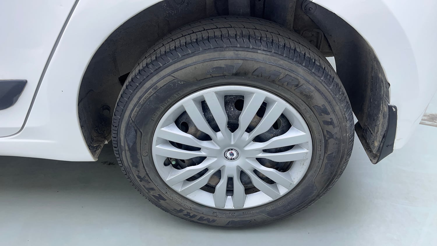 Used 2018 Hyundai Elite i20 Magna Executive 1.4 CRDI Diesel Manual tyres LEFT REAR TYRE RIM VIEW