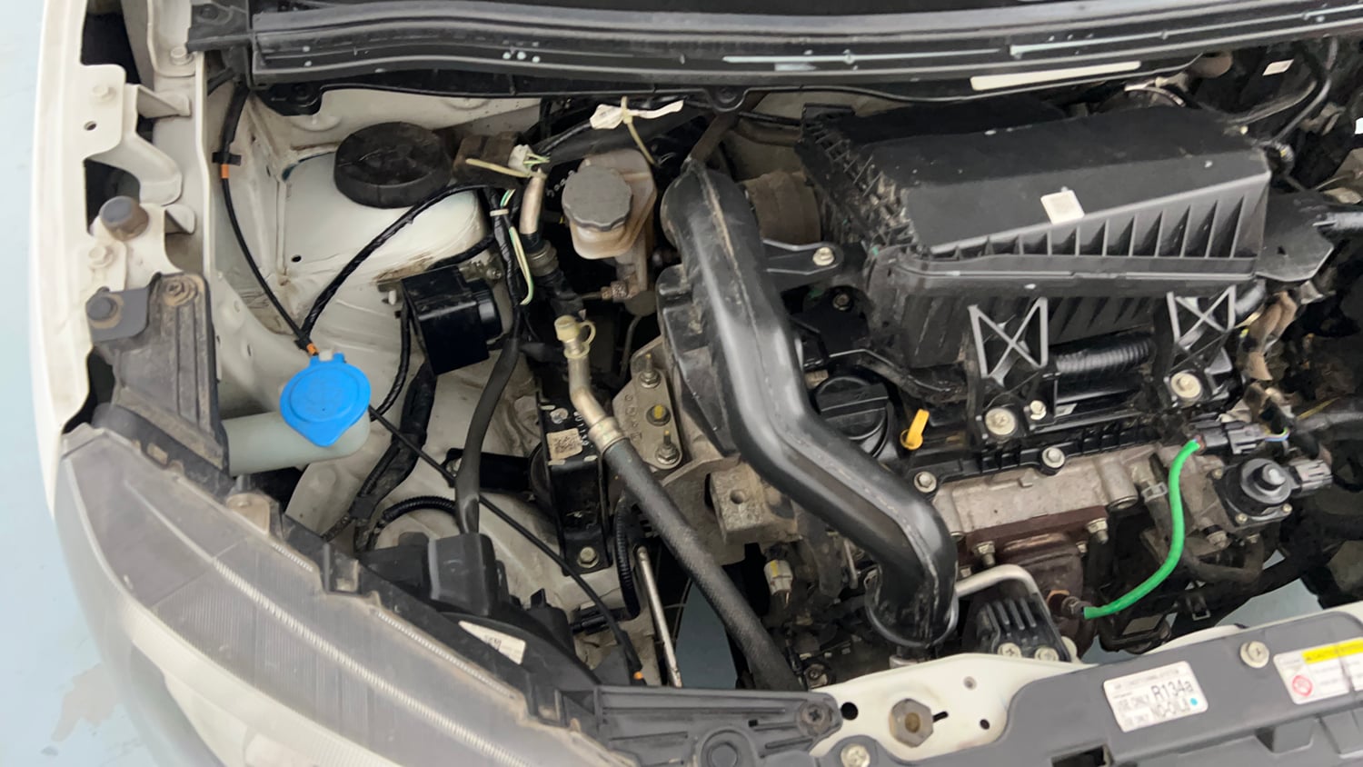 Used 2024 Maruti Suzuki Wagon R LXI 1.0 Petrol Manual engine ENGINE RIGHT SIDE VIEW