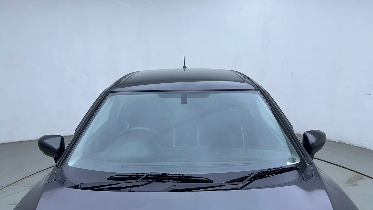 Used 2016 Maruti Suzuki Baleno Alpha 1.2 Petrol Manual exterior FRONT WINDSHIELD VIEW