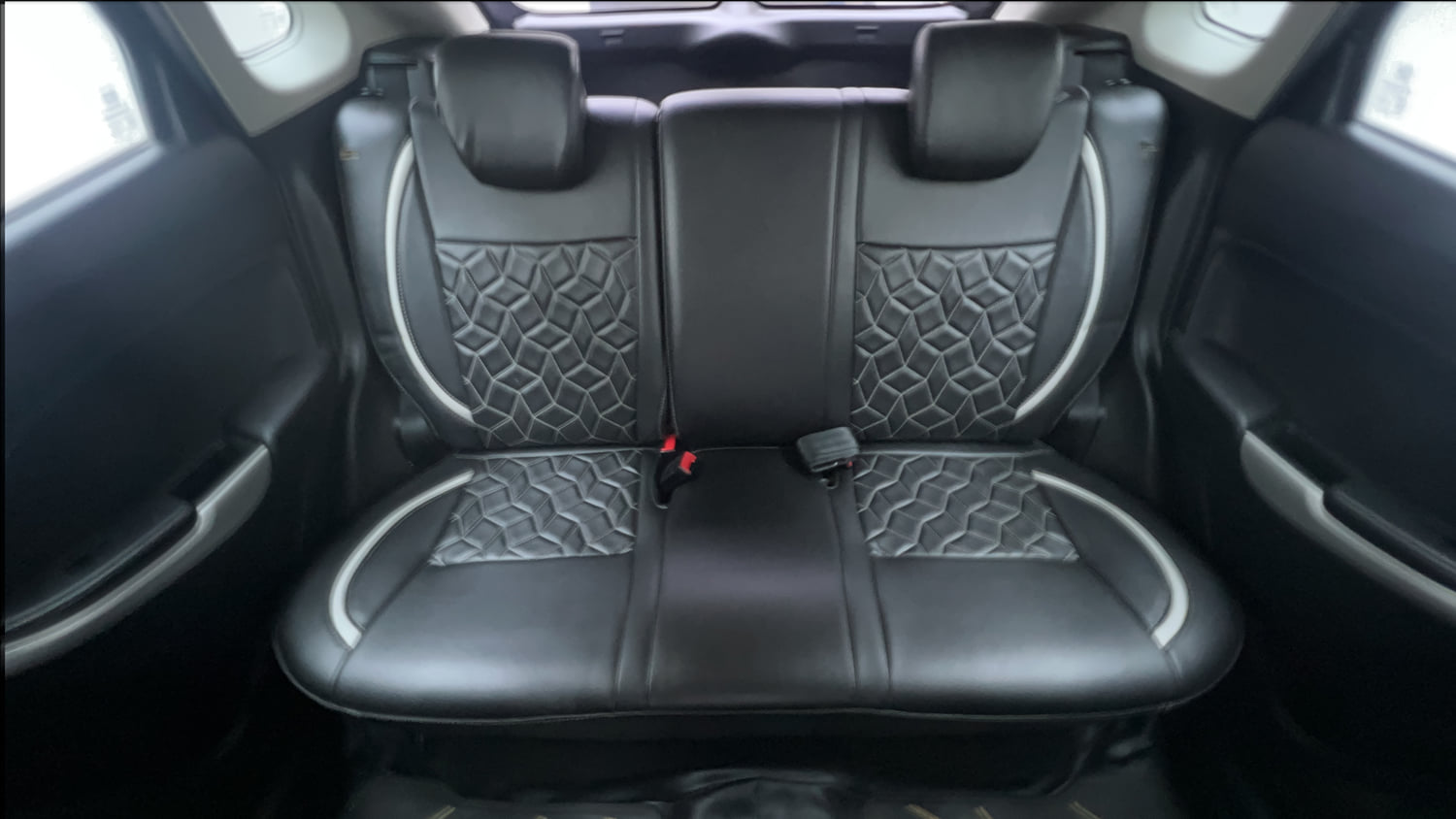 Used 2016 Maruti Suzuki Baleno Alpha 1.2 Petrol Manual interior REAR SEAT CONDITION VIEW