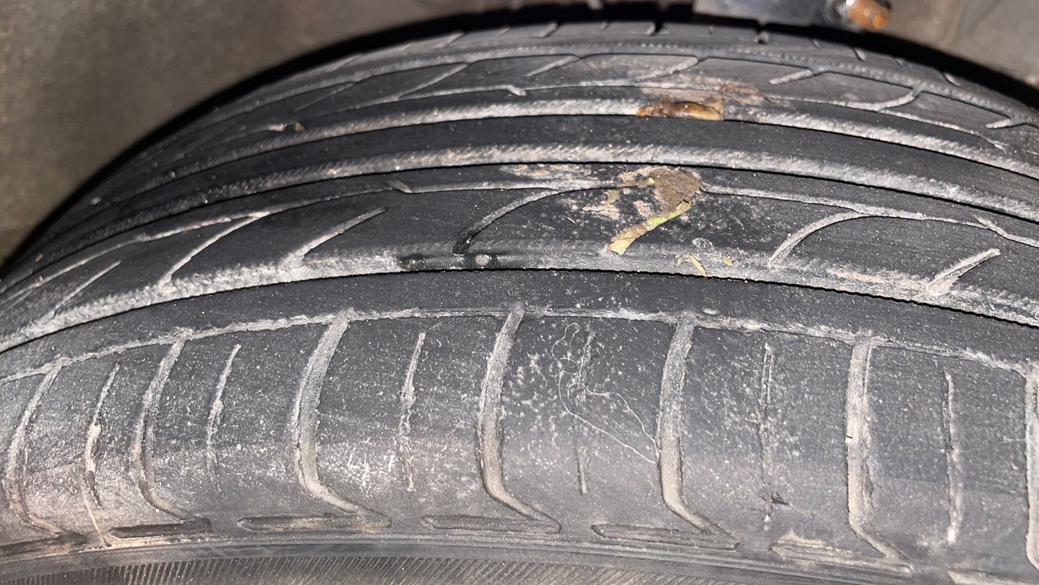 Used 2016 Honda Jazz V AT Petrol Petrol Automatic tyres RIGHT FRONT TYRE TREAD VIEW