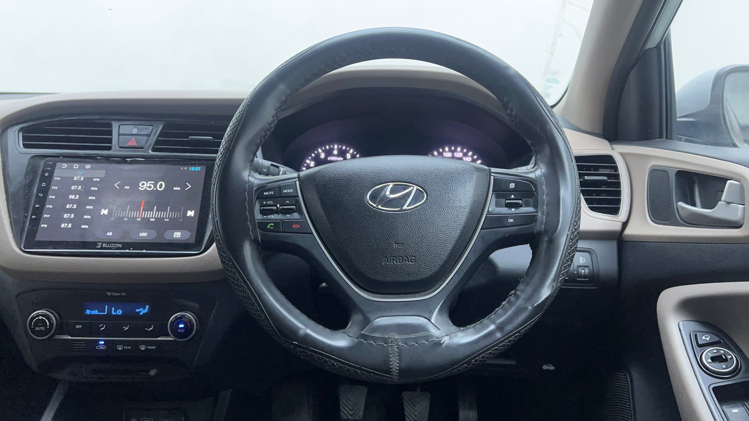 Used 2017 Hyundai Elite i20 Asta 1.2 Petrol Manual interior STEERING VIEW