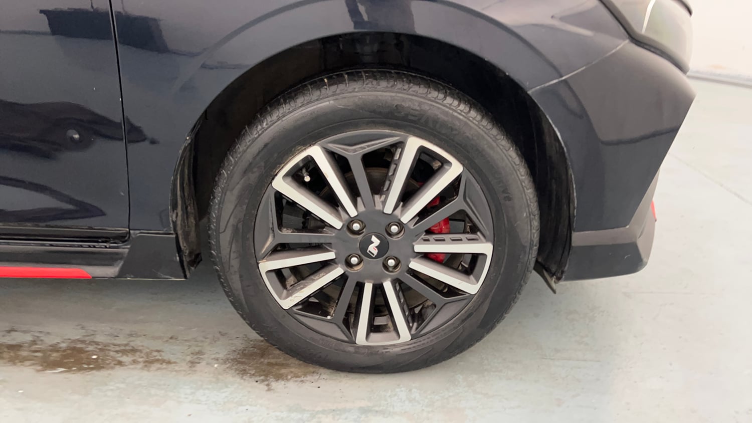 Used 2023 Hyundai i20 N Line N8 1.0 Turbo DCT Petrol Automatic tyres RIGHT FRONT TYRE RIM VIEW
