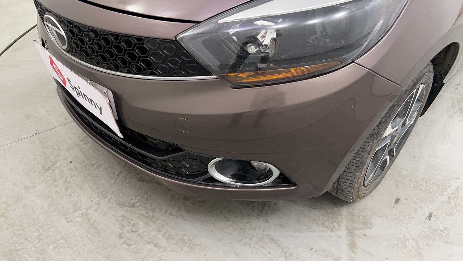Used 2018 Tata Tigor Revotron XZA Petrol Automatic dents MINOR SCRATCH