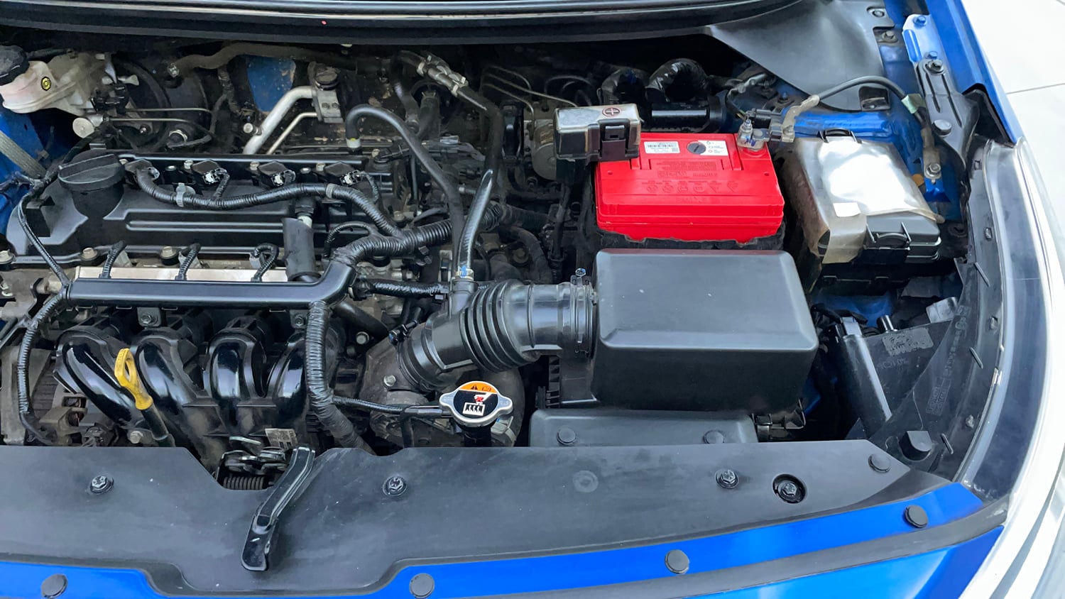 Used 2019 Hyundai Elite i20 Sportz Plus 1.2 CVT Petrol Automatic engine ENGINE LEFT SIDE VIEW