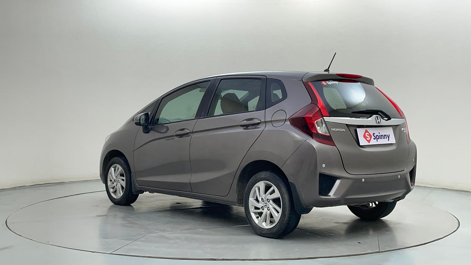 Used 2016 Honda Jazz V AT Petrol Petrol Automatic exterior LEFT REAR CORNER VIEW