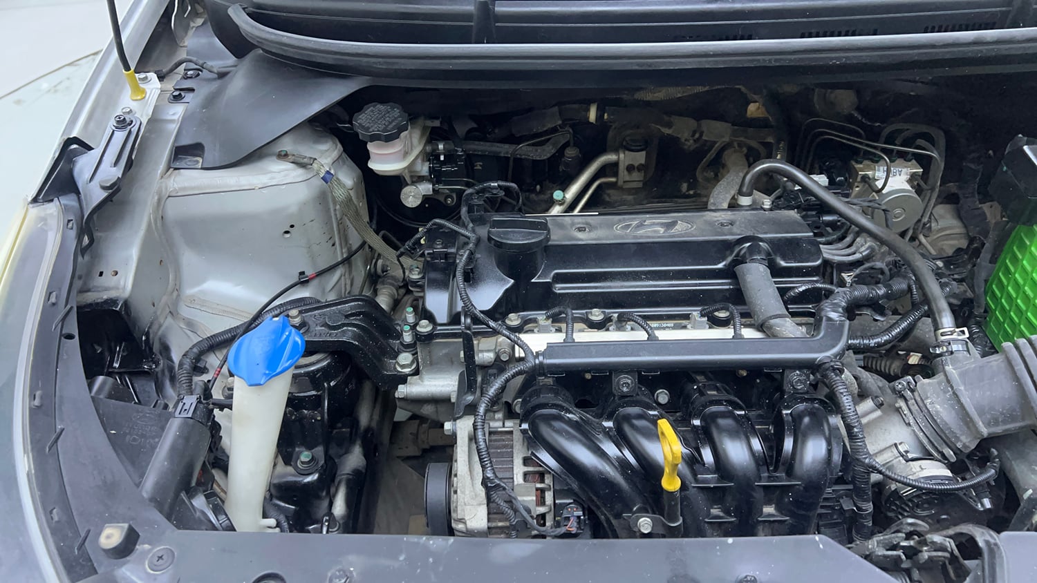 Used 2017 Hyundai Elite i20 Asta 1.2 Petrol Manual engine ENGINE RIGHT SIDE VIEW