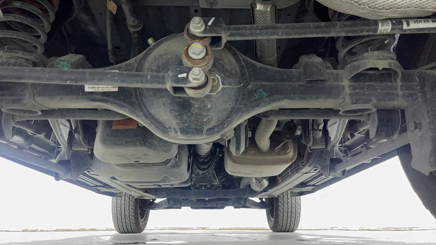 Used 2026 Mahindra Thar Roxx AX7 L Diesel AT 2WD Diesel Automatic extra REAR UNDERBODY VIEW (TAKEN FROM REAR)