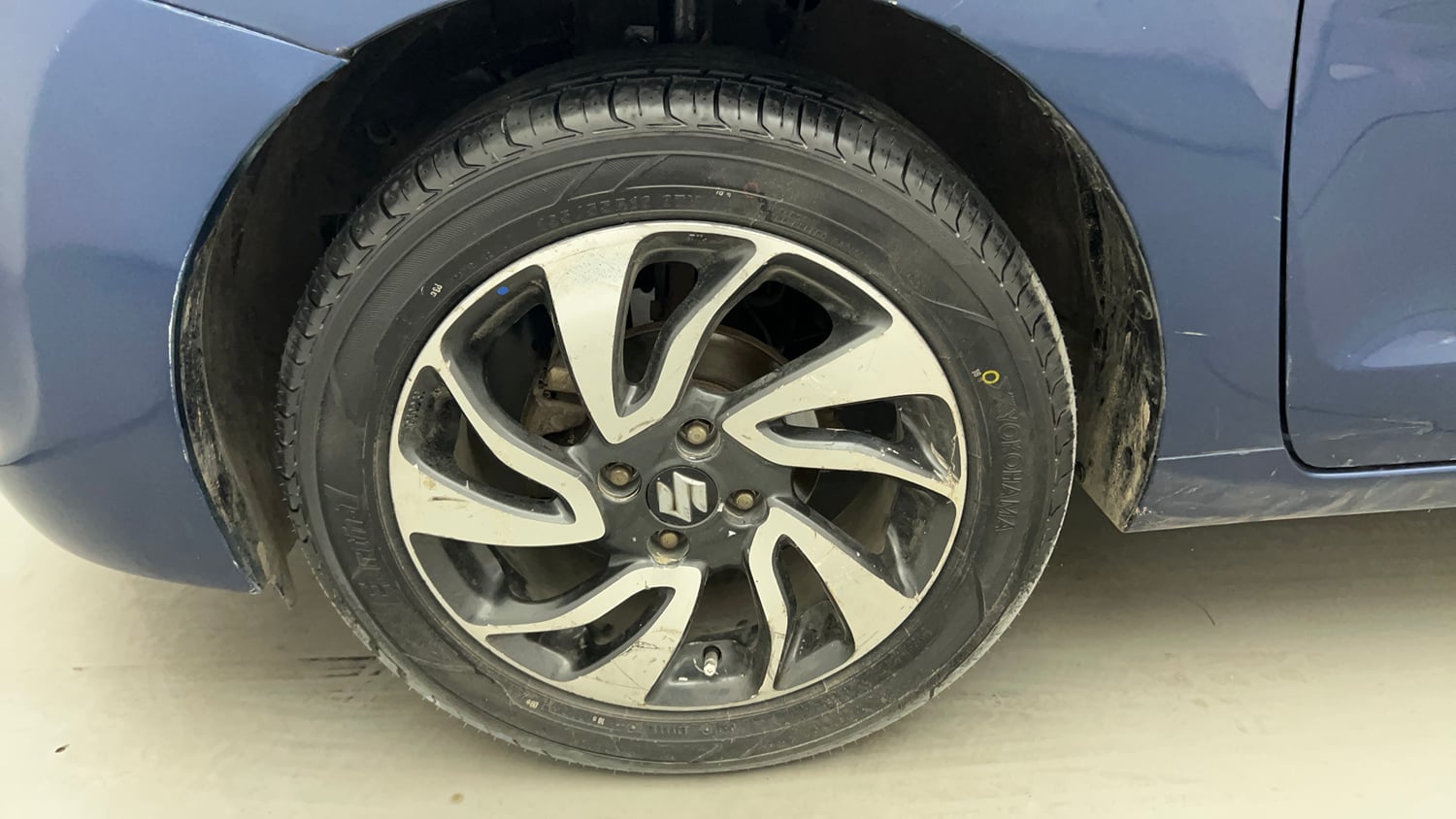 Used 2020 Maruti Suzuki Baleno Alpha Petrol Manual tyres LEFT FRONT TYRE RIM VIEW