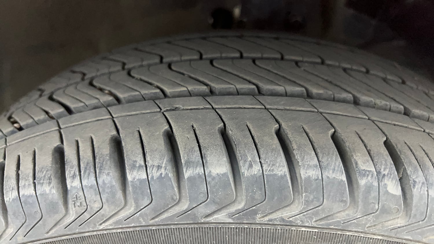 Used 2018 Maruti Suzuki Baleno Alpha 1.2 AT Petrol Automatic tyres RIGHT FRONT TYRE TREAD VIEW