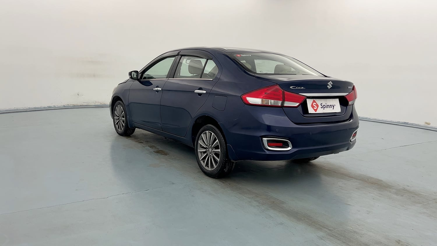 Used 2019 Maruti Suzuki Ciaz Alpha Hybrid 1.5 Petrol Manual exterior LEFT REAR CORNER VIEW