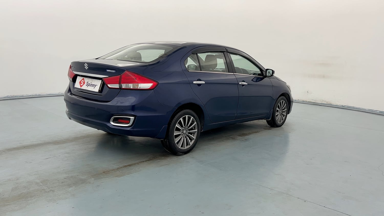 Used 2019 Maruti Suzuki Ciaz Alpha Hybrid 1.5 Petrol Manual exterior RIGHT REAR CORNER VIEW