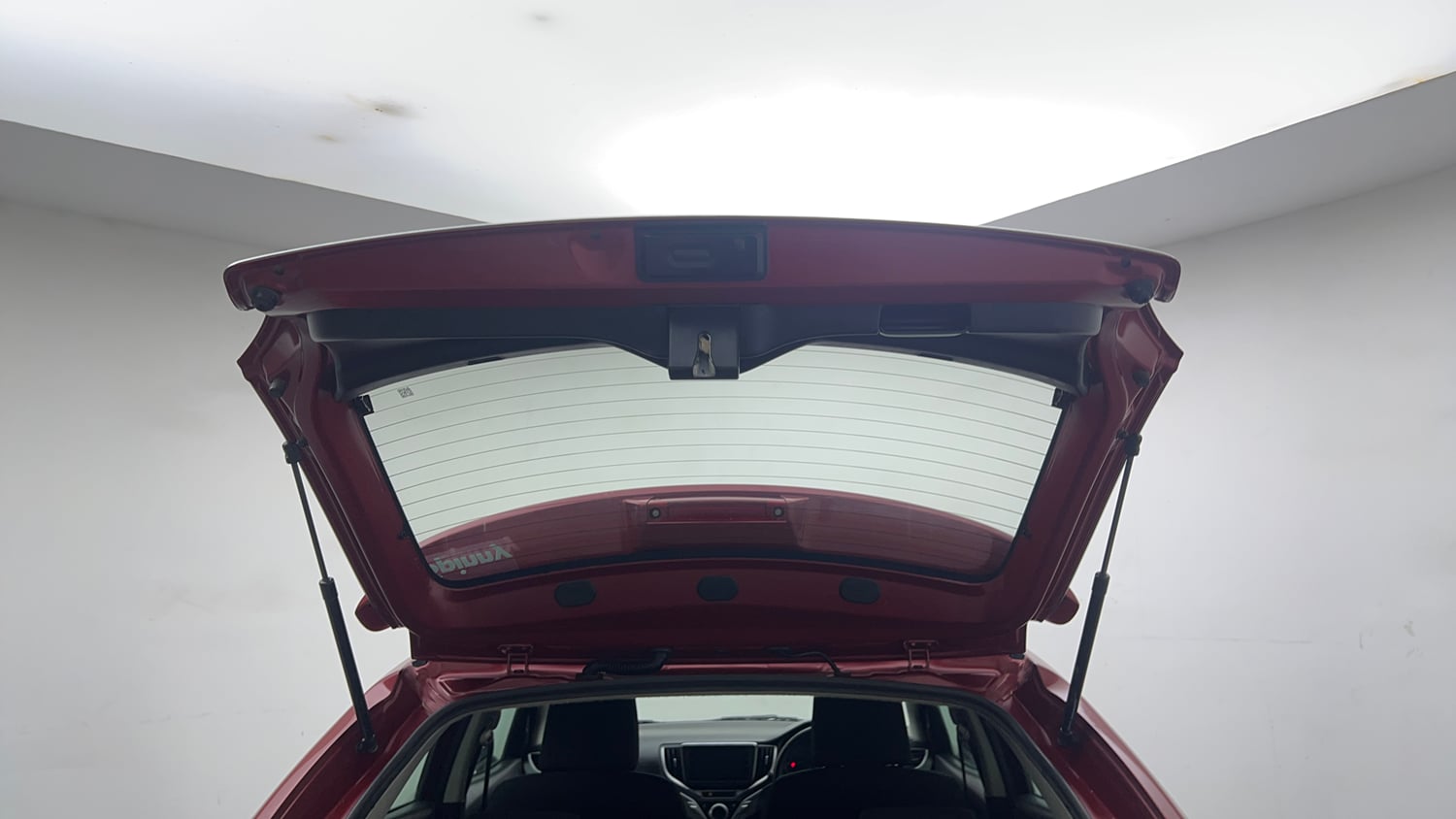 Used 2019 Toyota Glanza V CVT Petrol Automatic interior DICKY DOOR OPEN VIEW