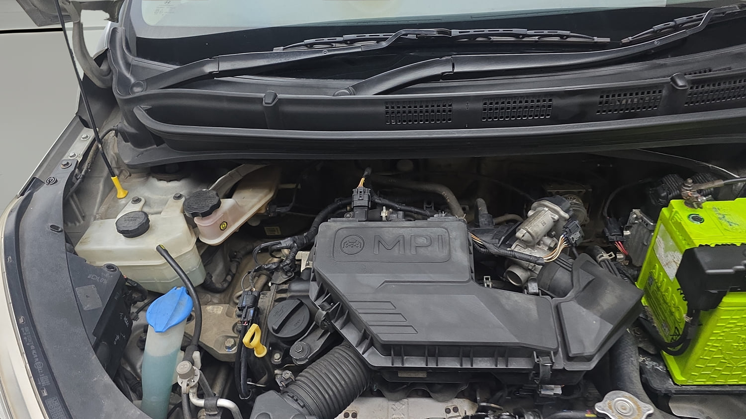 Used 2019 Hyundai Santro Magna Petrol Manual engine ENGINE RIGHT SIDE VIEW