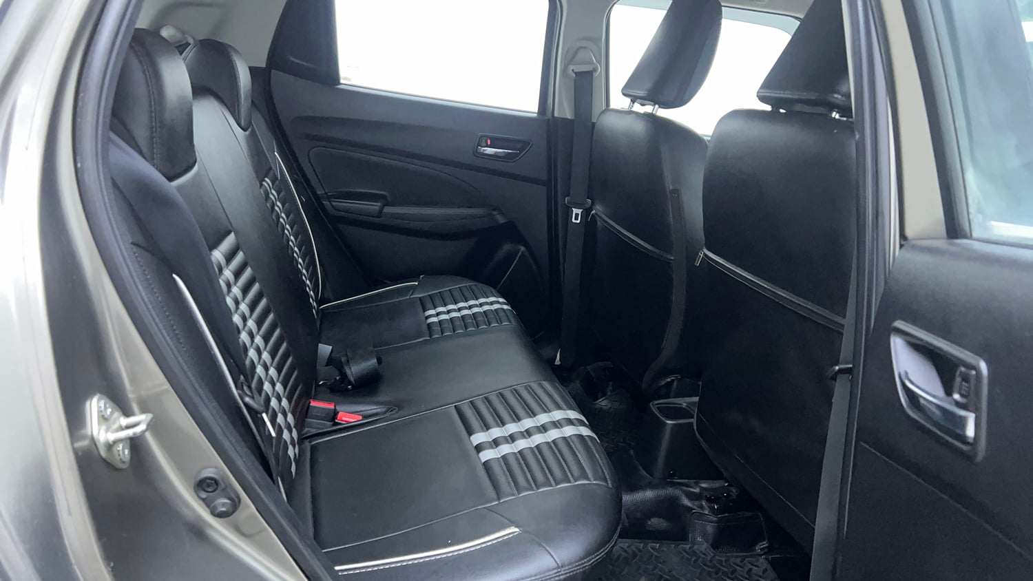 Used 2022 Maruti Suzuki Swift VXi Petrol Manual interior RIGHT SIDE REAR DOOR CABIN VIEW