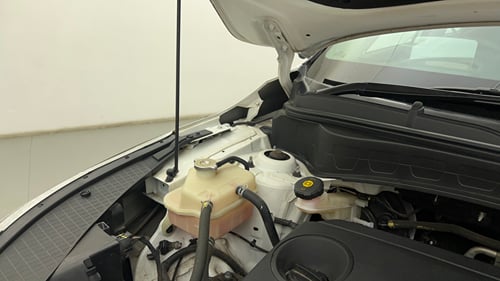 Used 2022 Kia Seltos GTX Plus 1.4 DCT Petrol Automatic engine ENGINE RIGHT SIDE HINGE & APRON VIEW