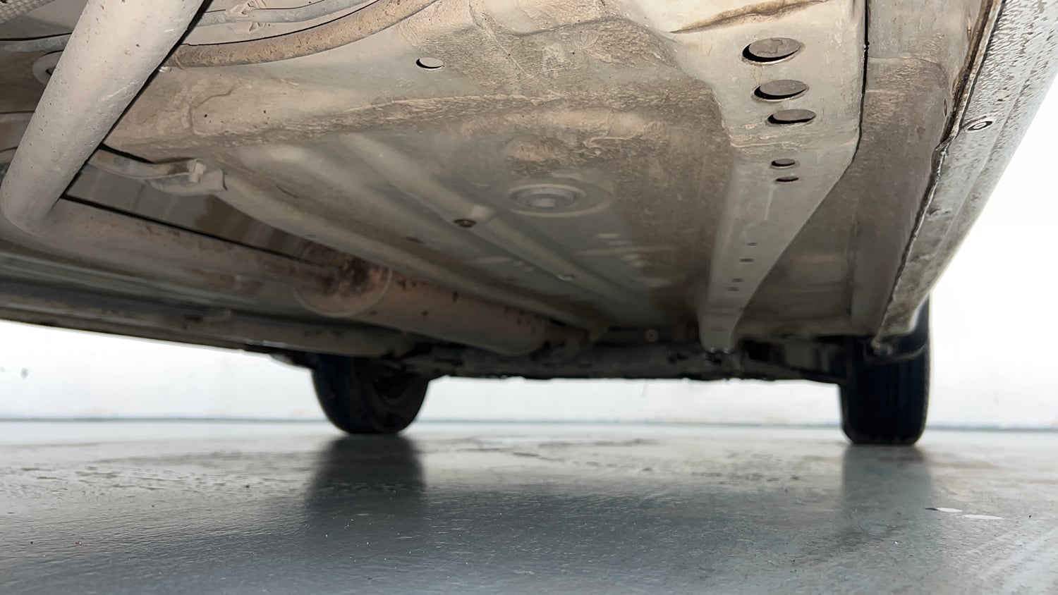 Used 2024 Maruti Suzuki Wagon R LXI 1.0 Petrol Manual extra REAR RIGHT UNDERBODY VIEW