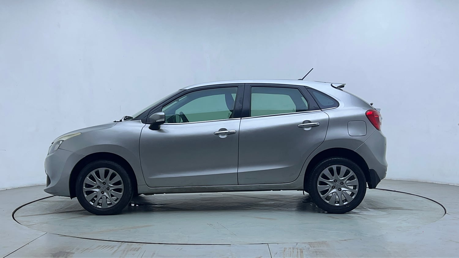 Used 2018 Maruti Suzuki Baleno Alpha 1.2 Petrol Manual exterior LEFT SIDE VIEW
