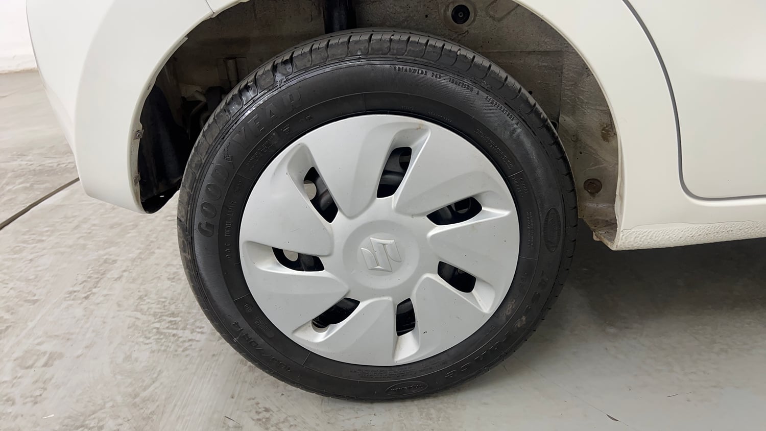 Used 2019 Maruti Suzuki Celerio ZXi AMT Petrol Automatic tyres RIGHT REAR TYRE RIM VIEW