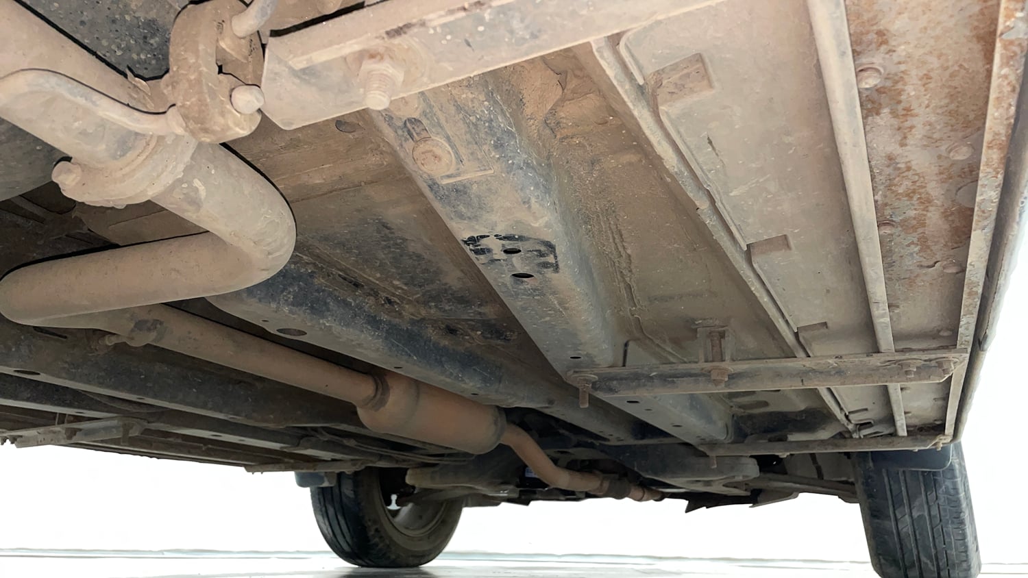 Used 2022 Tata Nexon XZA Plus (Premium) Dark Edition Petrol Automatic extra REAR RIGHT UNDERBODY VIEW